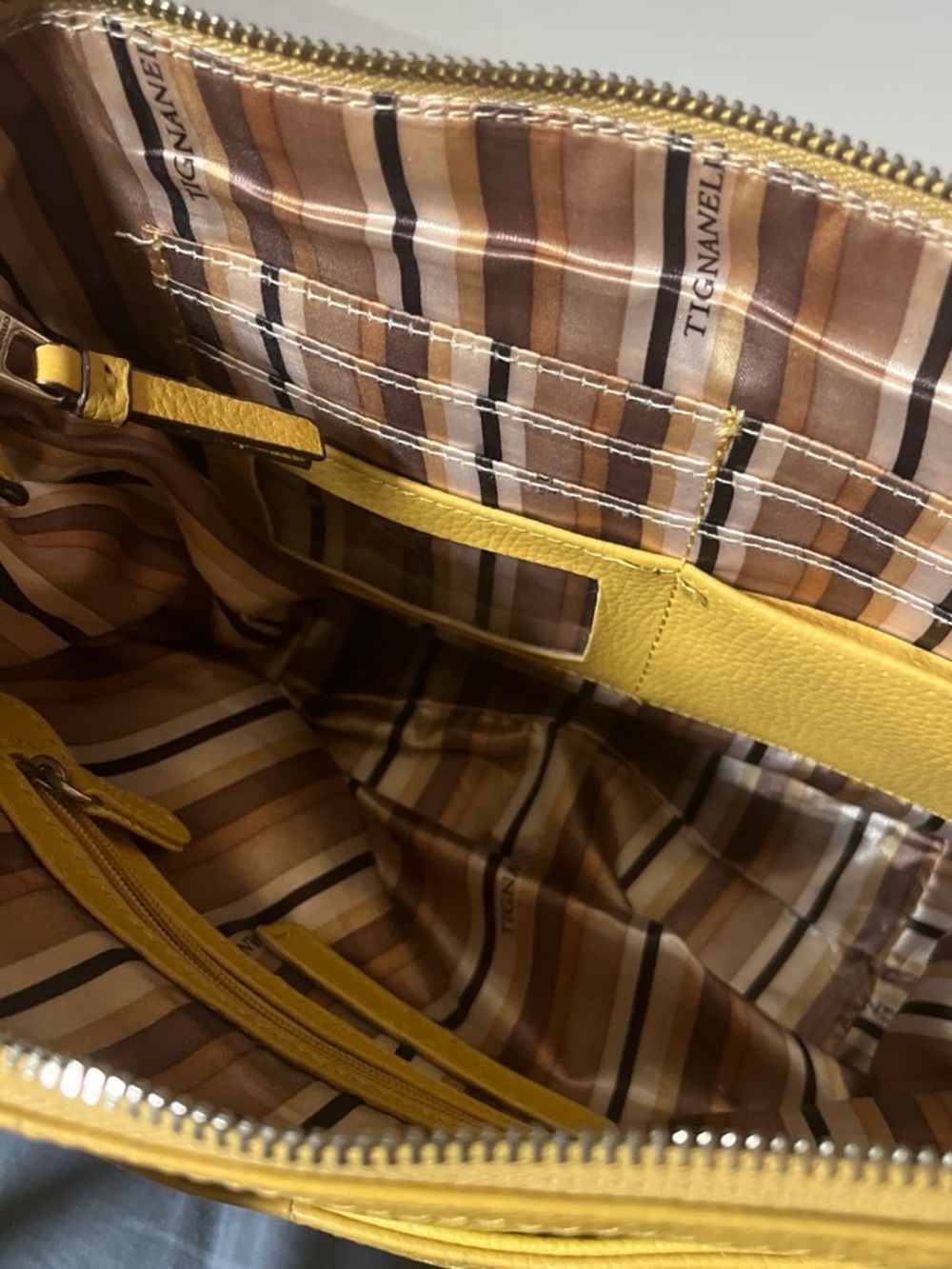 Hand bag - Picture 2 of 3